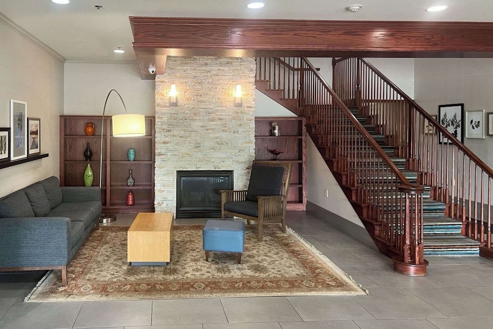 Comfort Inn & Suites St. Paul Northeast 2