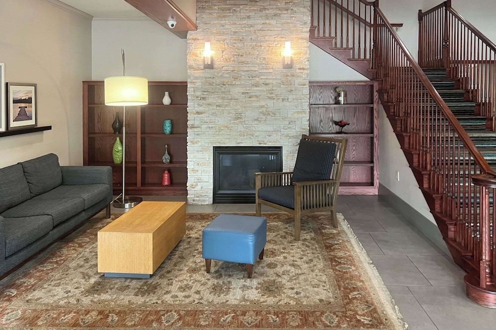 Comfort Inn & Suites St. Paul Northeast 3