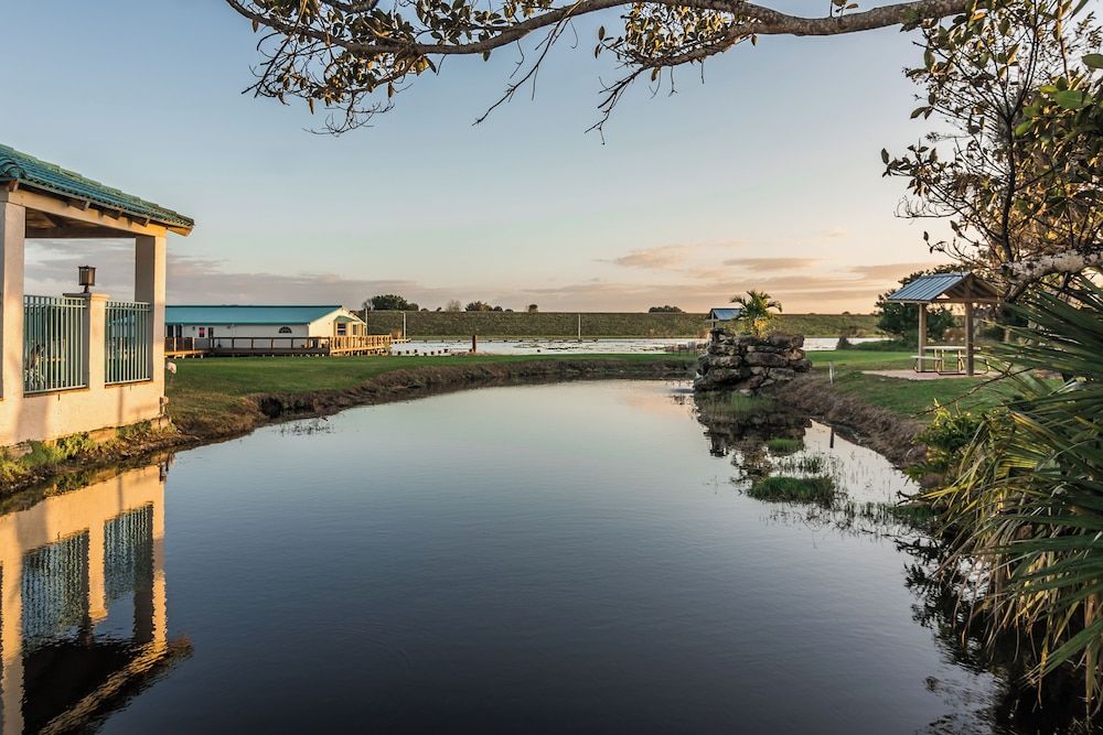 Lakeshore Resort and Marina 2 étoiles à Okeechobee