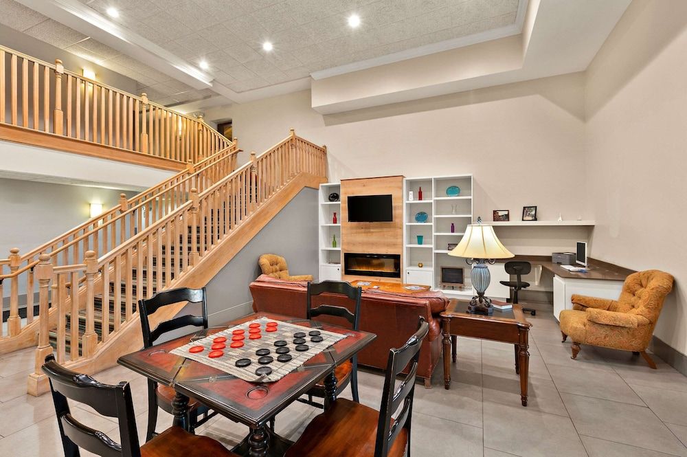 Country Inn & Suites Jonesborough-Johnson City W 3