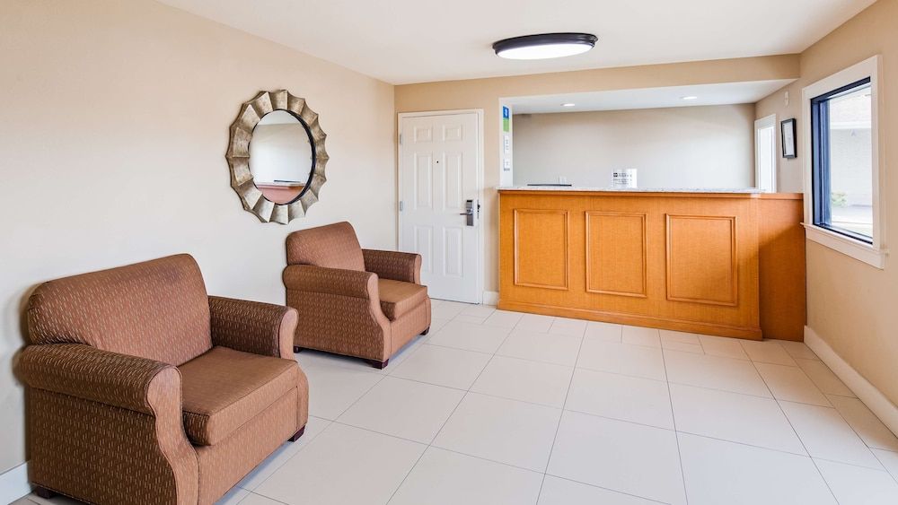 SureStay Hotel by Best Western Tupelo North 3