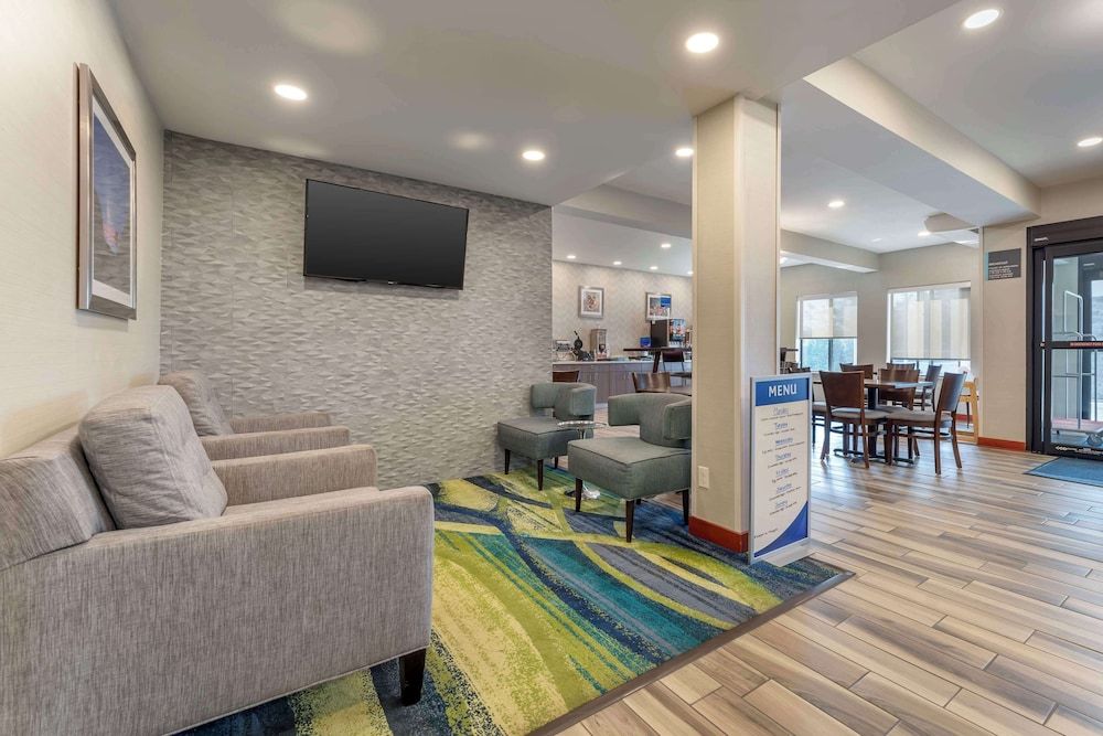 Best Western St. Clairsville Inn & Suites 3