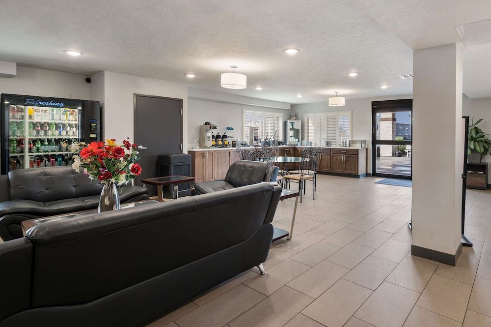 Red Lion Inn & Suites Ontario 2