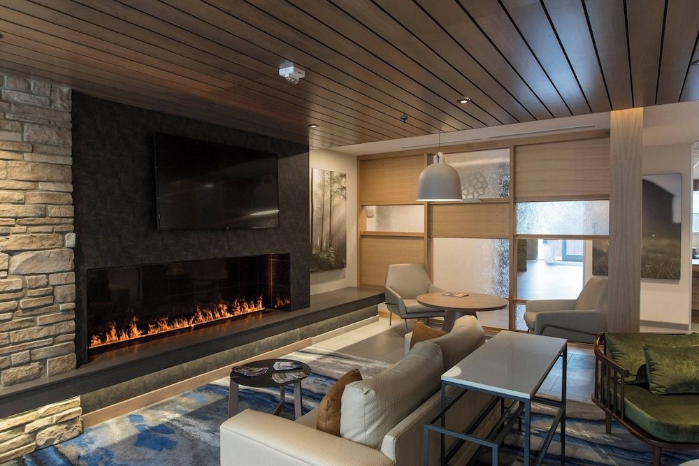 Fairfield Inn & Suites by Marriott Philadelphia Valley Forge/Great Valley 2