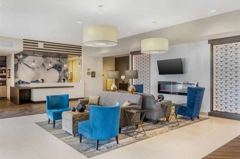 Best Western Plus Parkside Inn & Suites 2