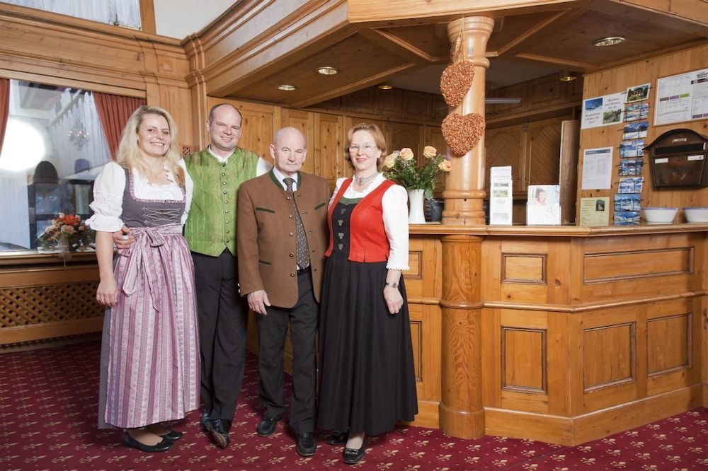 Hotel Alpenhof Grainau 2