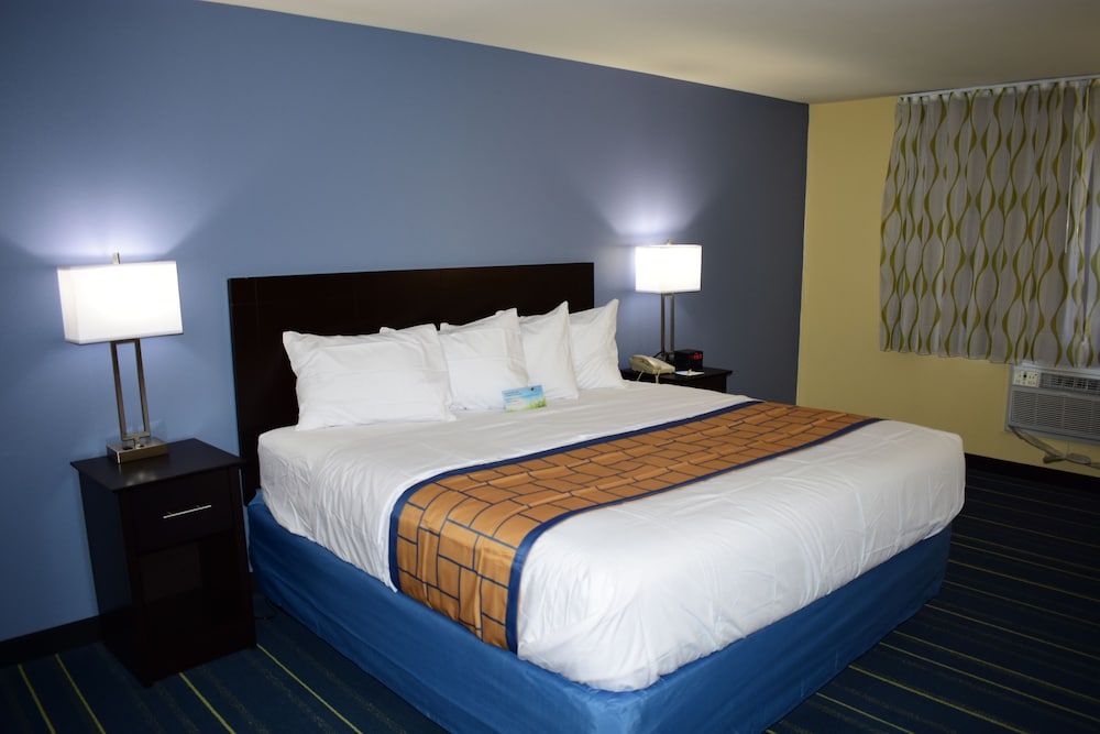 Days Inn by Wyndham Augusta 3