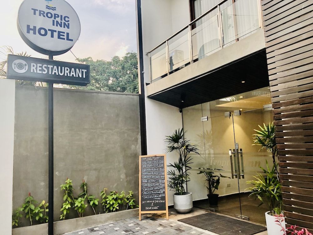 Tropic Inn - Mount Lavinia 2 estrelas em Watumulla
