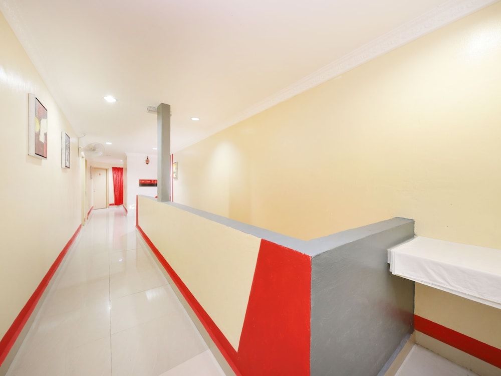 OYO 720 Corridor Hotel 2 3