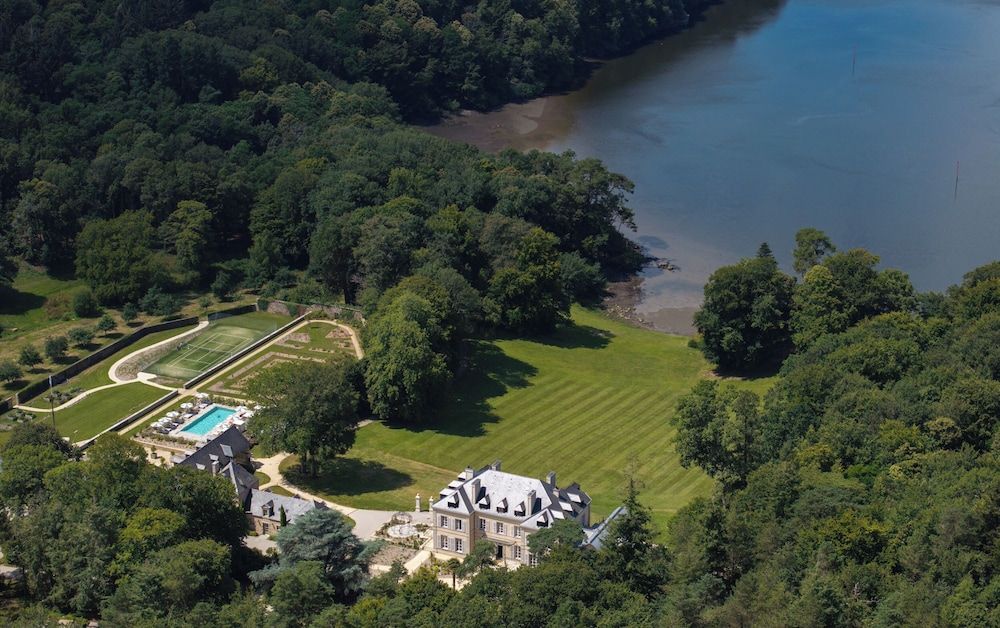 Chateau de Locguenole 4 estrelas em Kervignac