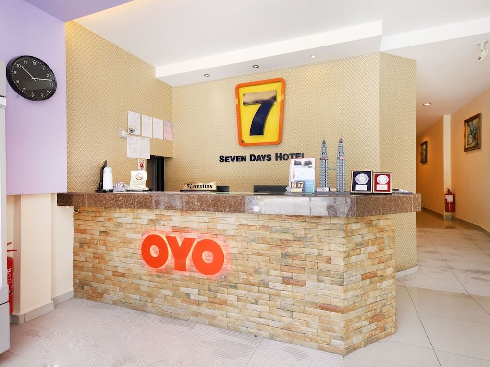 Super OYO 635 Seven Days Hotel 3