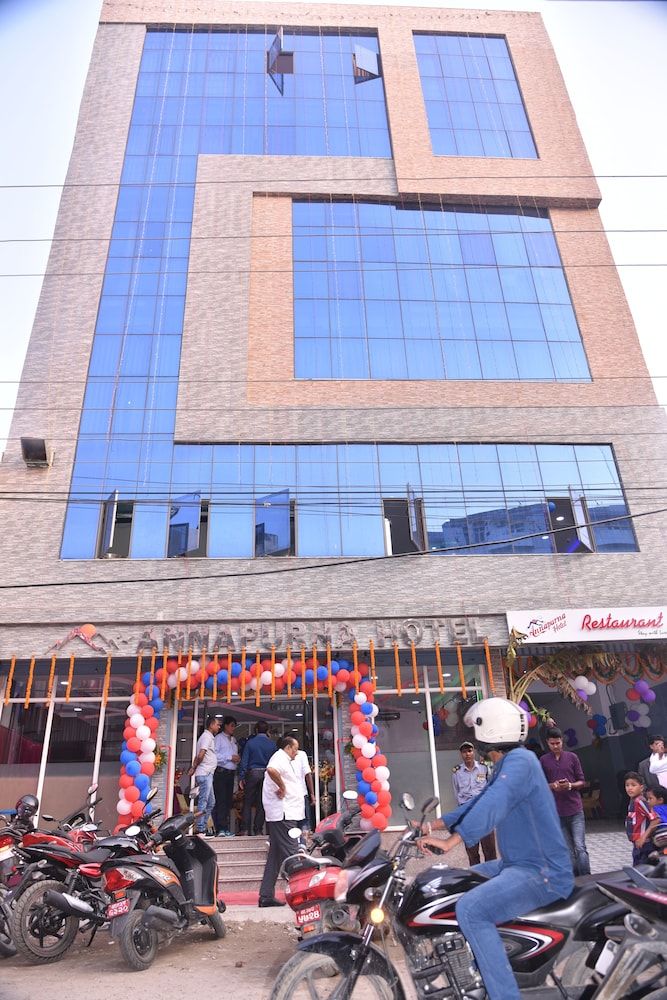 Annapurna Hotel -1 estrelas em Bīrganj