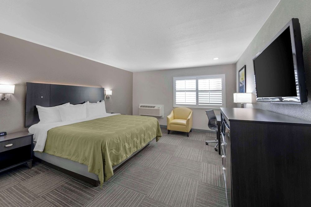 Quality Inn Kettleman City near Hwy 41 2 étoiles à Kettleman City