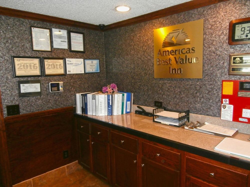 Americas Best Value Inn Conyer 2