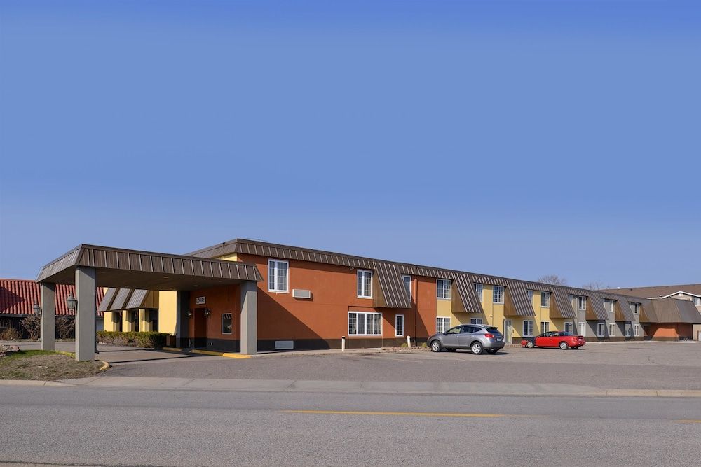 Americas Best Value Inn Suites St Cloud 1