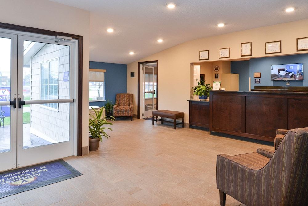 Americas Best Value Inn & Suites St. Clairsville Wheeling 2