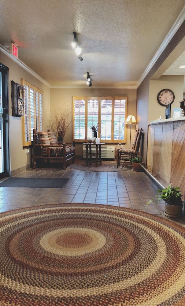 Covered Wagon Motel 2