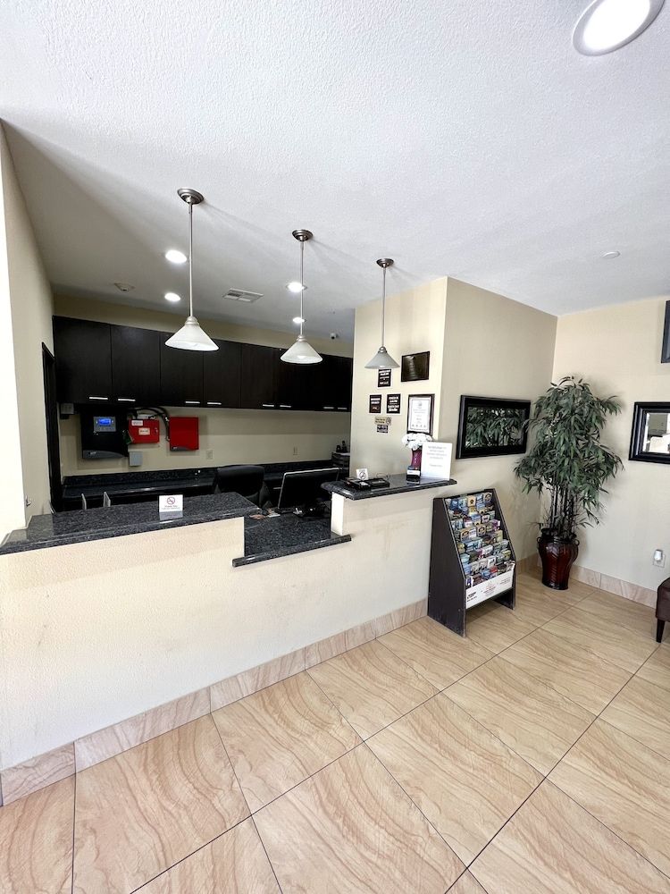 Americas Best Value Inn Sulphur 2