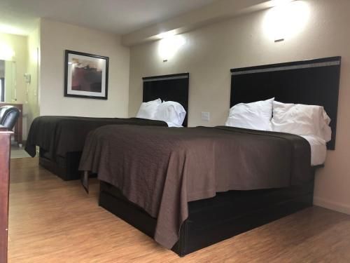 Crossroads Inn 3
