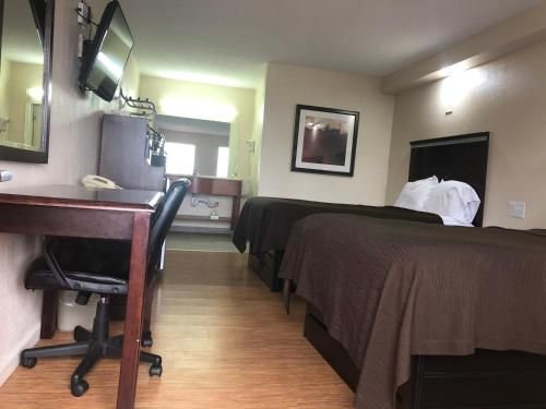 Crossroads Inn 2