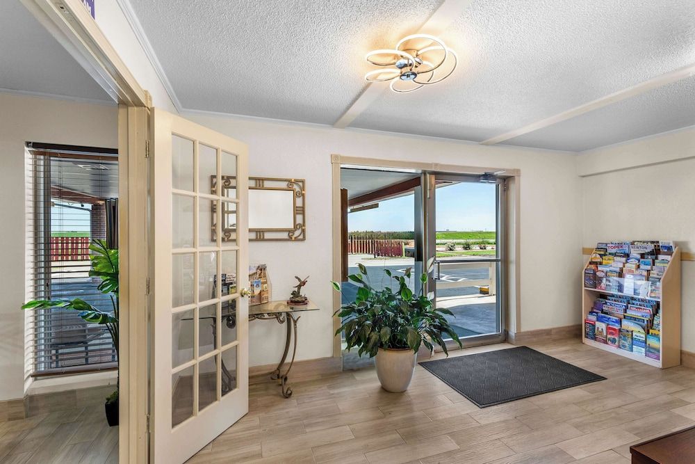 Americas Best Value Inn Belleville 3