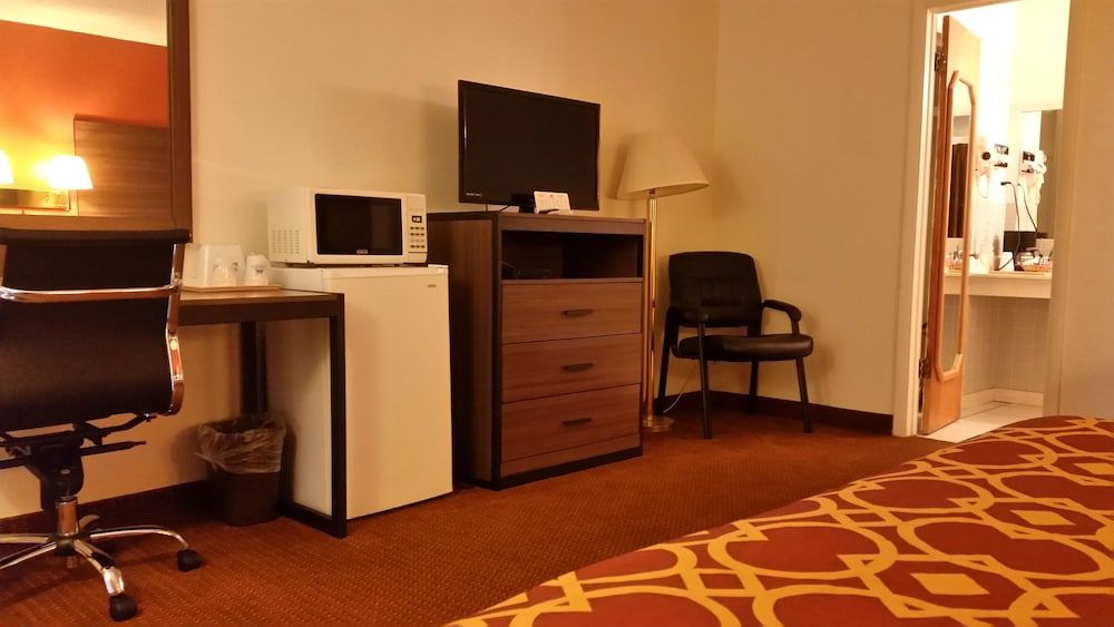 American Inn of Liberal 3