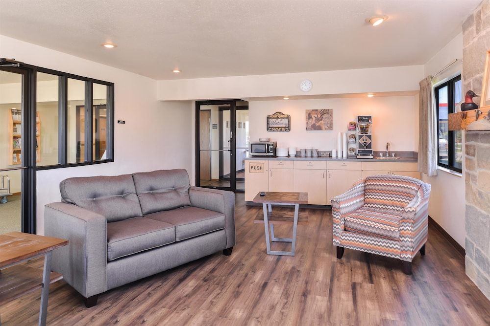 Americas Best Value Inn Missouri Valley 2