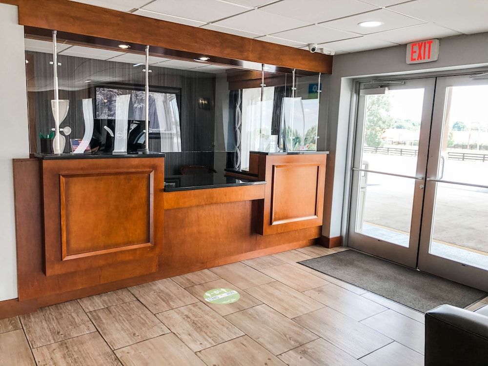 SureStay Hotel by Best Western Bowling Green North 2