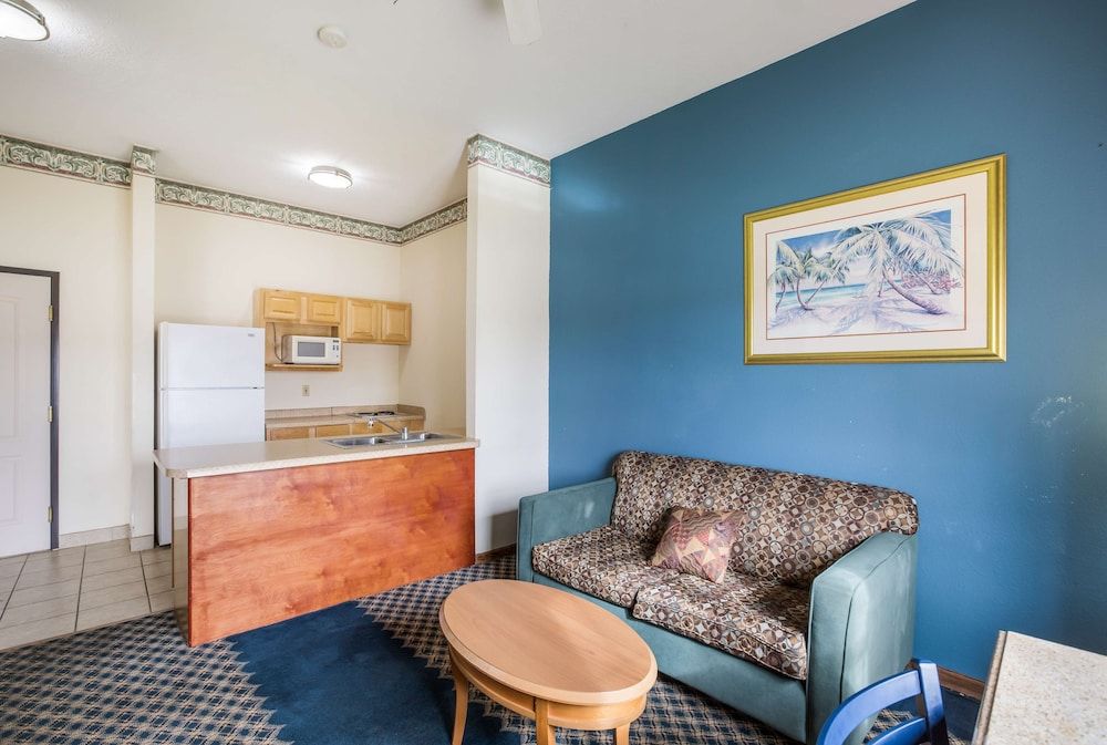 Americas Best Value Inn & Suites Three Rivers 3