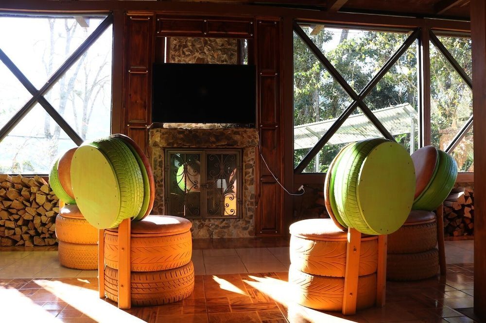 Hotel de Montaña El Pelicano 2