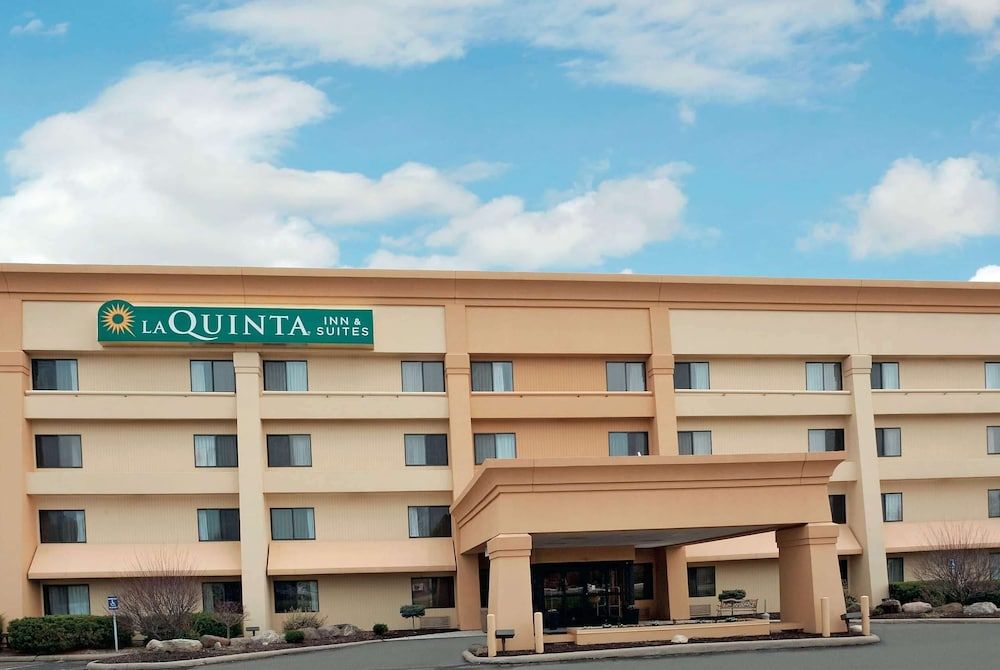 La Quinta Inn & Suites by Wyndham Mansfield OH 3 estrelas em Mansfield