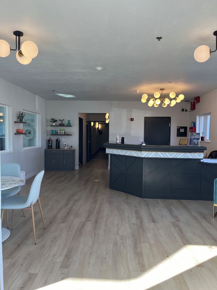 Americas Best Value Inn & Suites Forest Grove Hillsboro 2