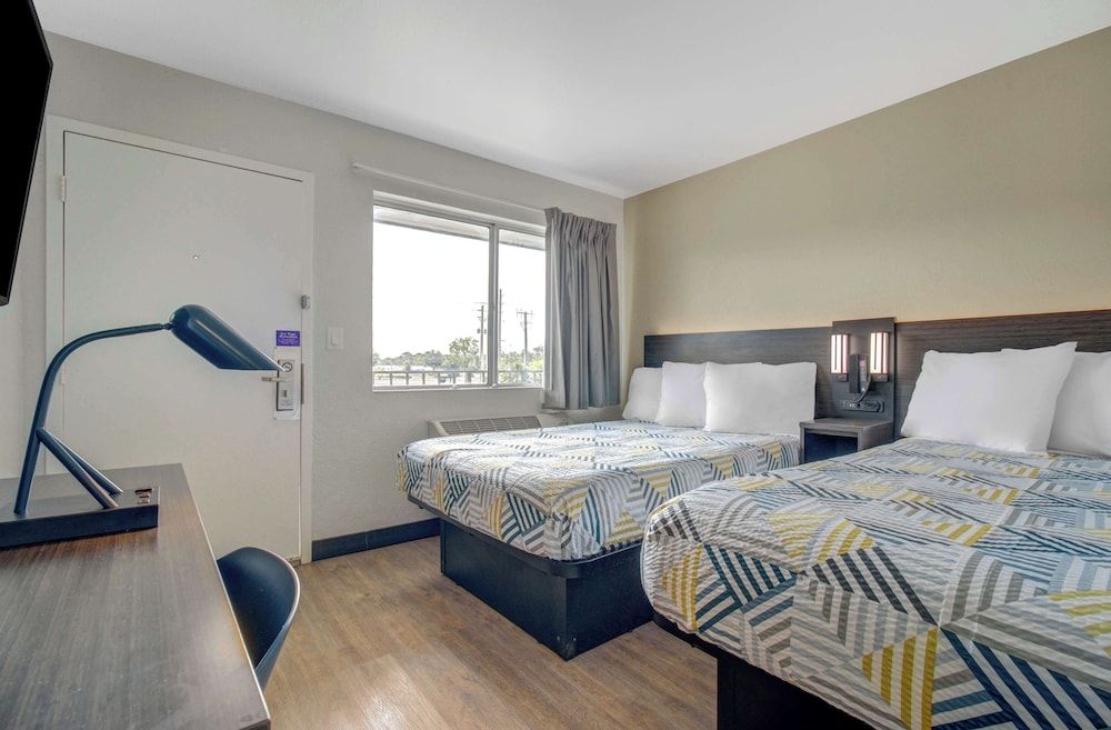 Motel 6 Venice, FL 2