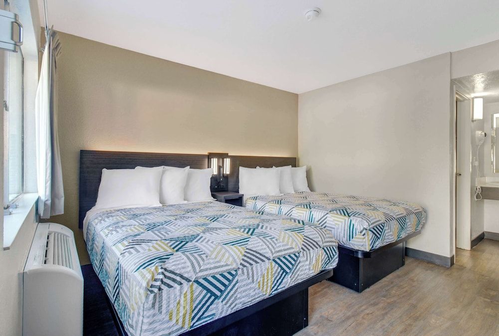 Motel 6 Venice, FL 3