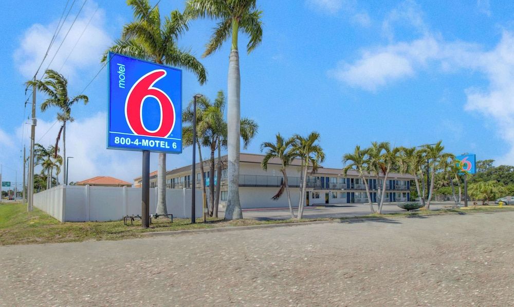 Motel 6 Venice, FL 2 estrelas em Venice
