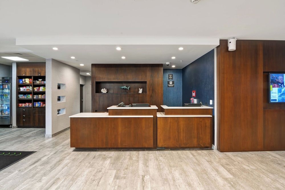 Courtyard by Marriott Long Island Islip/Courthouse Complex 2