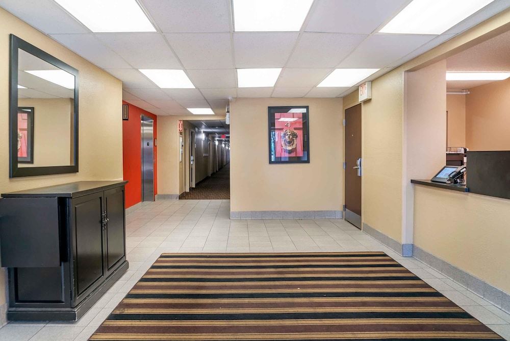 Extended Stay America Suites Toledo Holland 2