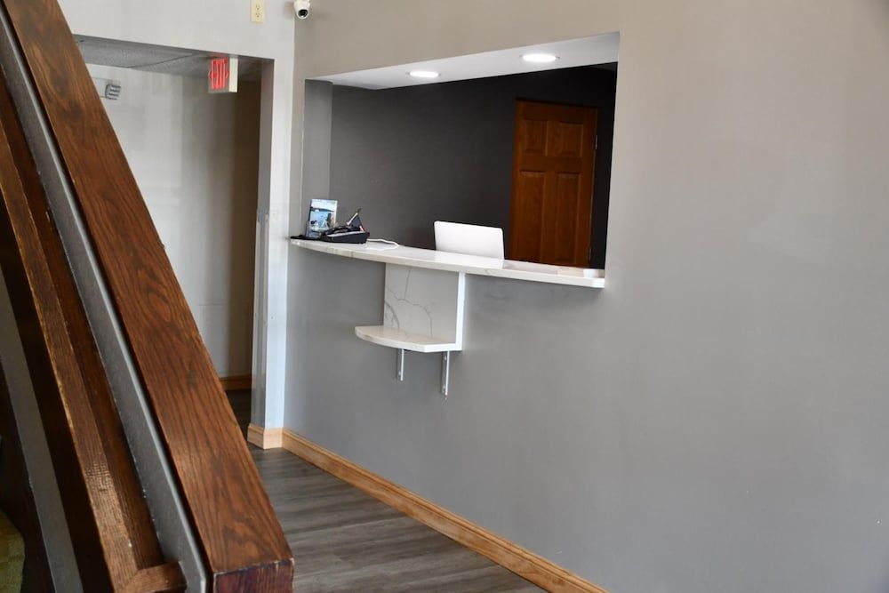 Stillwater Inn & Suites 2