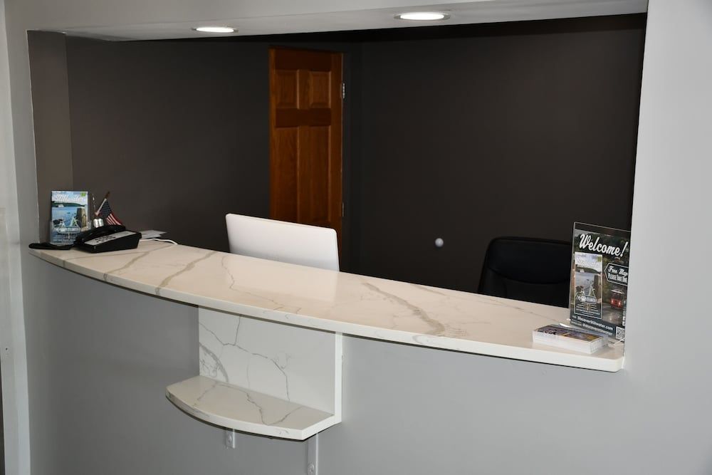 Stillwater Inn & Suites 3