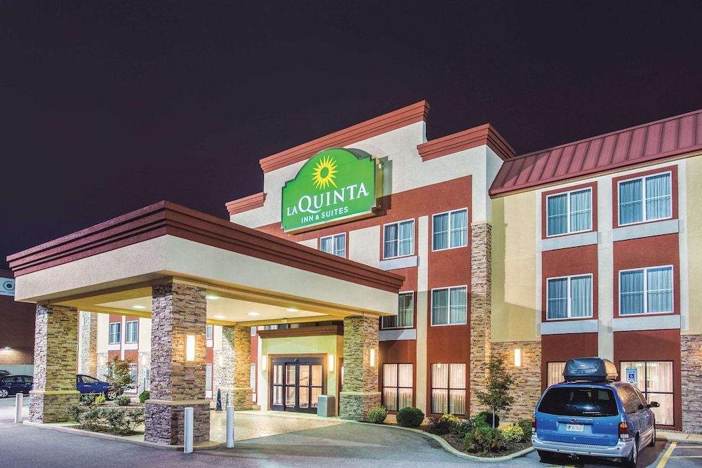 La Quinta Inn & Suites by Wyndham O'Fallon, IL - St. Louis 2 estrelas em O'Fallon