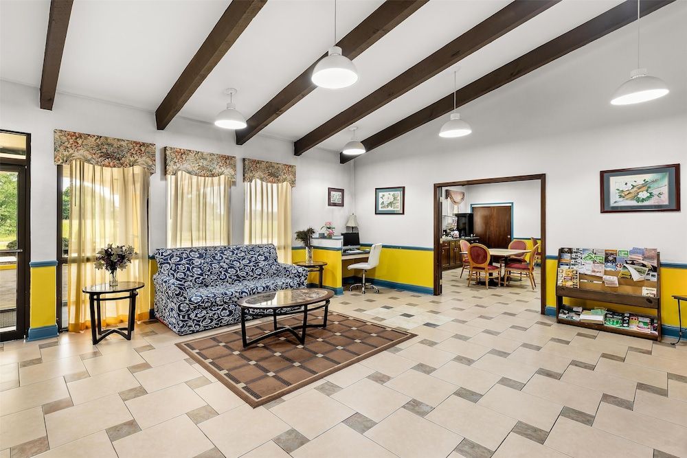 Americas Best Value Inn Suites Aberdeen 3