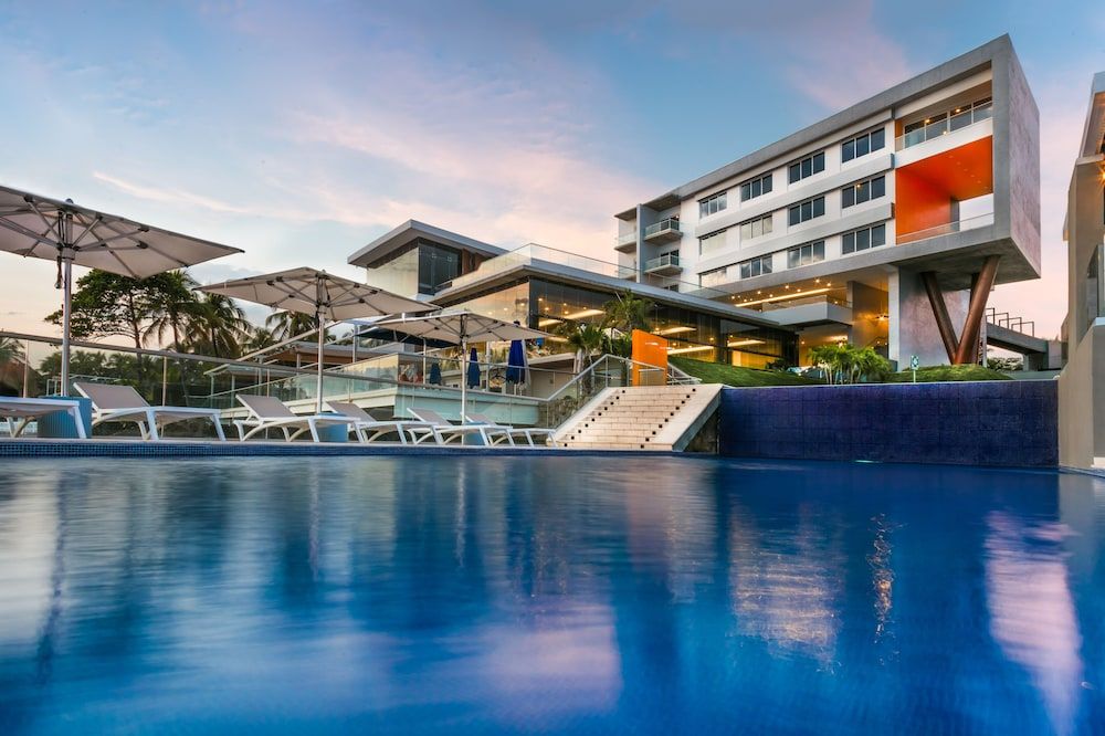 Acantilados -1 stelle a La Libertad