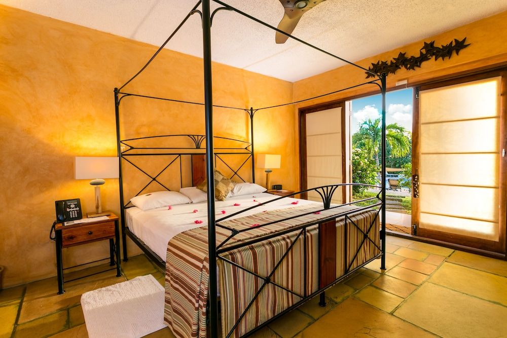 True Blue Bay Resort 3