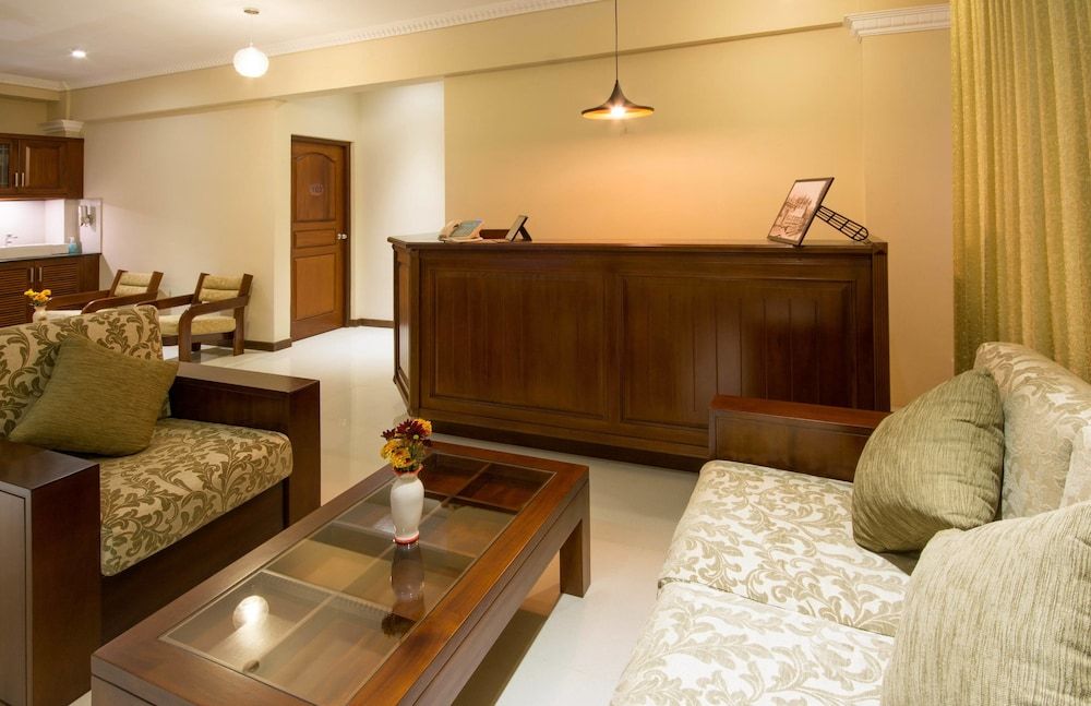 Ceyloni City Hotel 3
