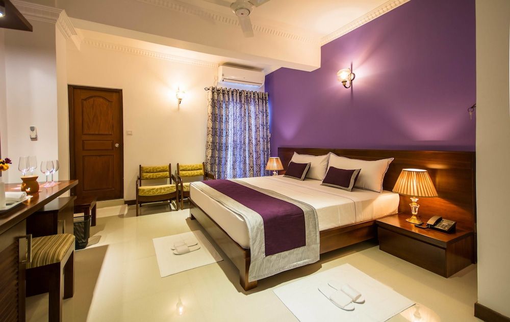 Ceyloni City Hotel 2 estrellas en Kandy