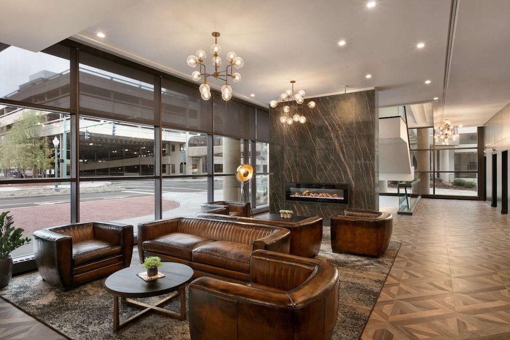 DoubleTree by Hilton Canton Downtown 2