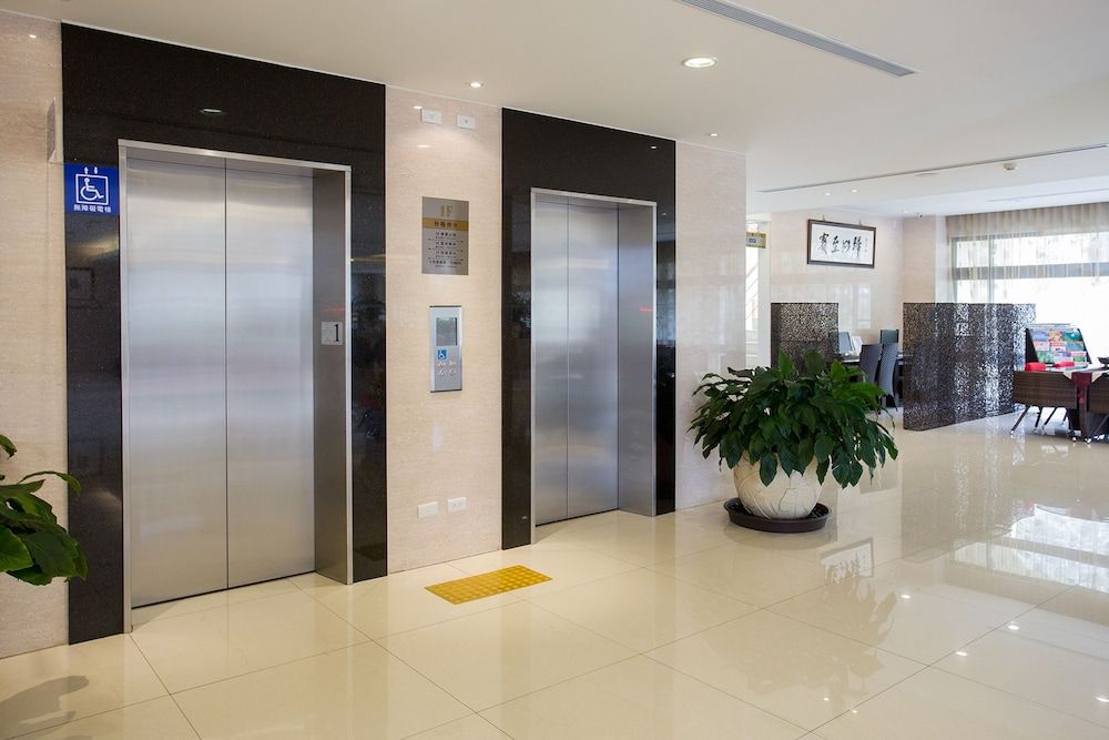 Tai Yi Red Maple Resort 2