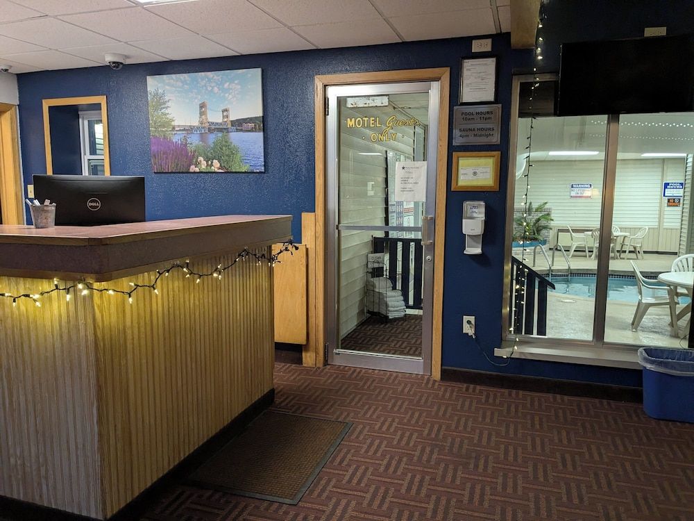 Magnuson Hotel Copper Crown 2