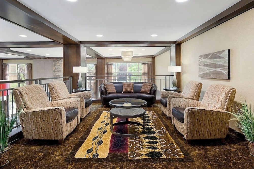 Clubhouse Hotel & Suites Pierre 3