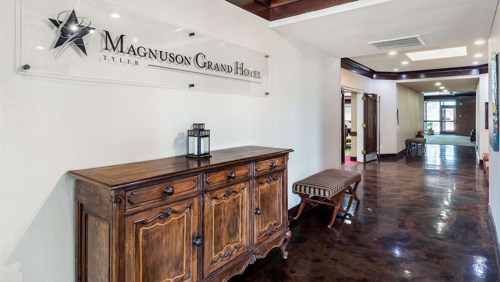 Magnuson Grand Hotel & Conference Center Tyler 3